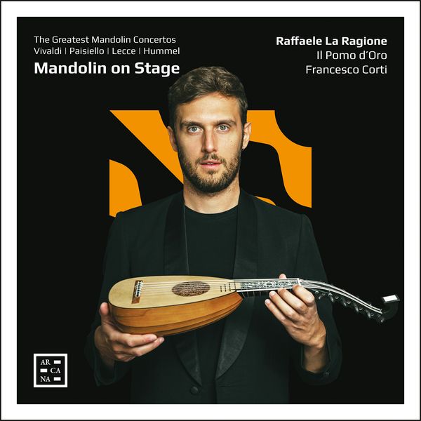 Mandolin On Stage / Raffaele La Ragione, Mandolin.